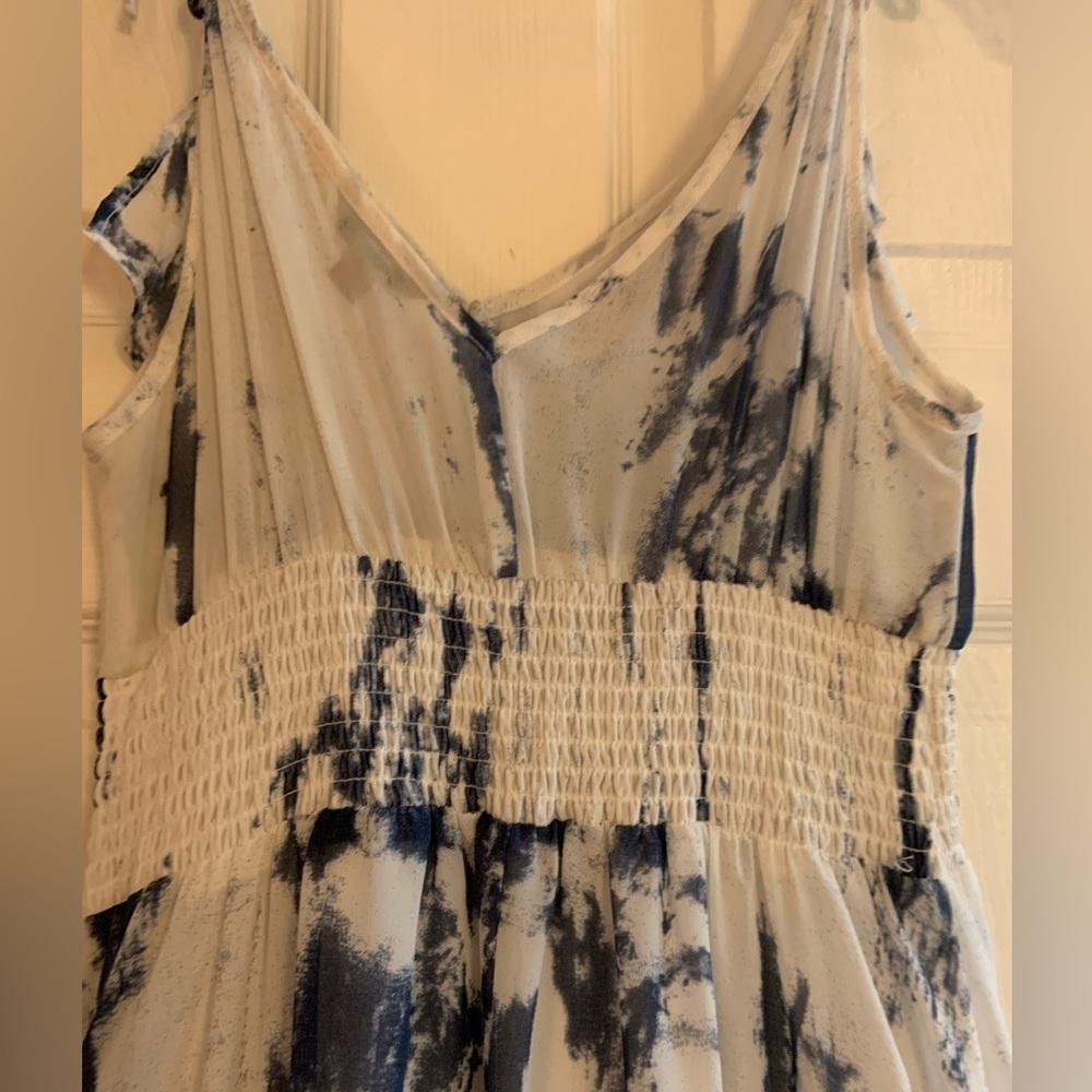 Guess/light and flowing size S dress, blue and ivory - Picture 5 of 8
